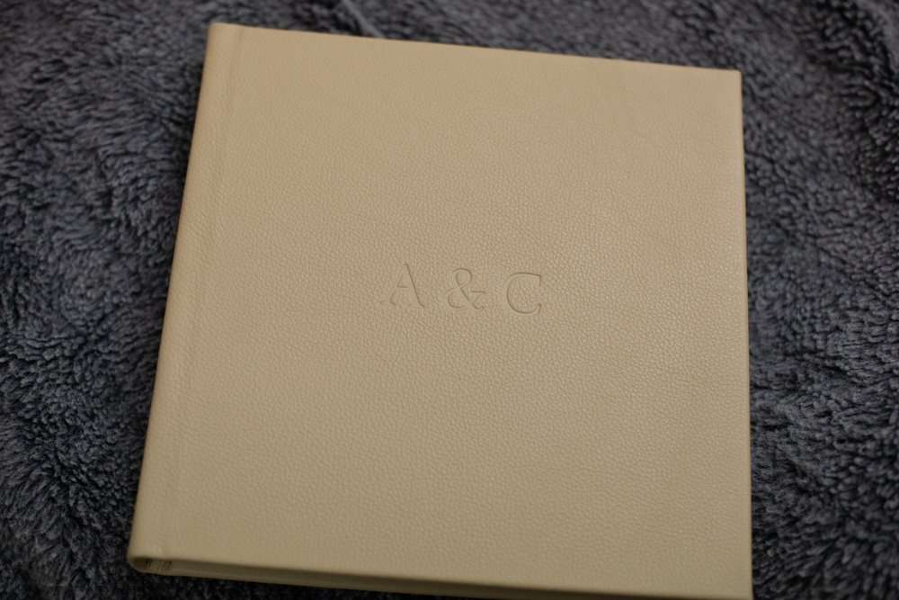 A Colourful Tropical Hawaiian Wedding Album